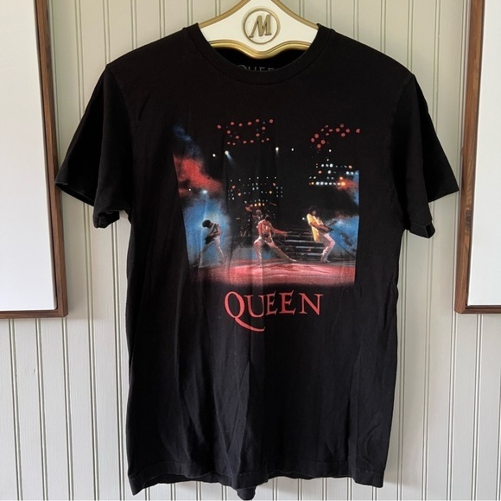 Queen Band T Shirt Retro Black Graphics Short Sleeve Medium